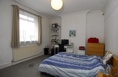 Park Terrace, Gascoyne Place, City Centre, Plymouth - Image 3